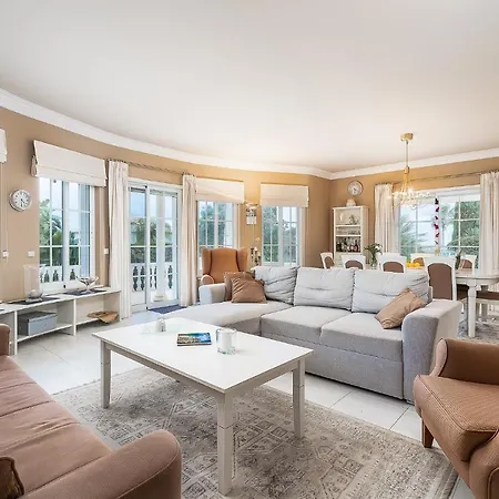 Vila Casa Mandalin *