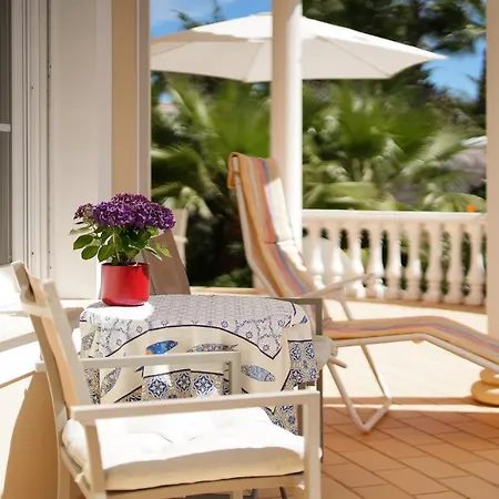 Casa Mandalin Villa *