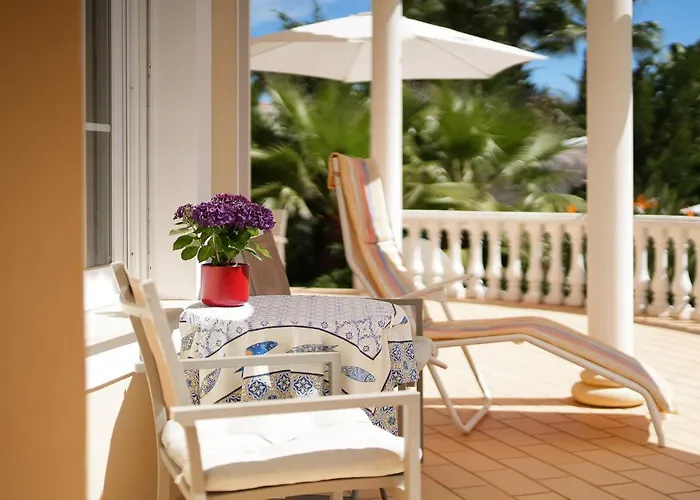 Casa Mandalin Villa *