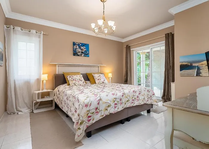 Casa Mandalin Villa *